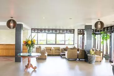 Otel Arton Resort & Beach Club