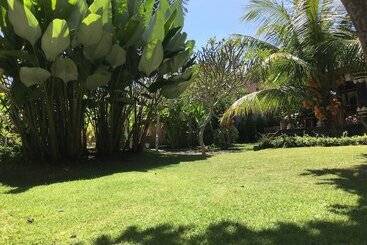 住宿加早餐 El Homestay Bali