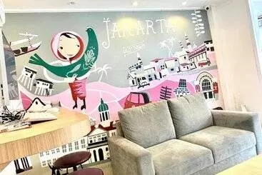 Hotel Front One Cabin Sunter