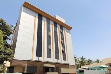 Hotel Megharaj By Oyo Rooms