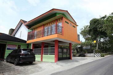 Albergue Spot On 2514 Homestay Ortegha