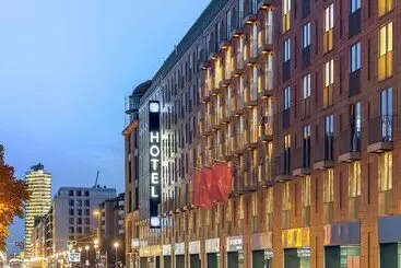 هتل NH Collection Berlin Mitte Am Checkpoint Charlie