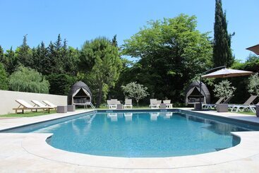 ホテル Le Mas Du Colombier