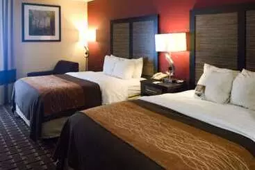 בית מלון כפרי Quality Inn Edmund Pettus Bridge Area