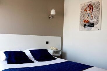 فندق Logis Hôtel Le Grand Cerf