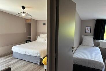 ホテル Logis Les Voiliers