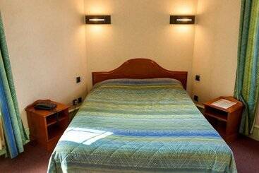 Logis Hotel Restaurant Croix Verte