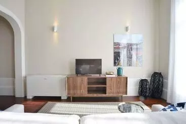 آپارتمان Youropo   Market