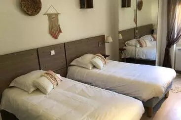 בית מלון כפרי Hôtel Restaurant De Londres