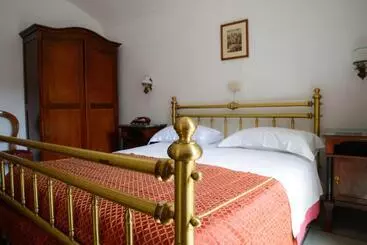 Hotelli Affittacamere Maison Napoleon