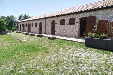 Hotel Rural Tenuta Tedone Consolini