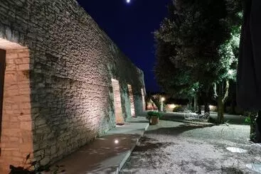 Maaseutuhotelli Ai Pilieri Di Bagnoli