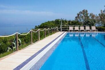 هتل Es Blau Des Nord