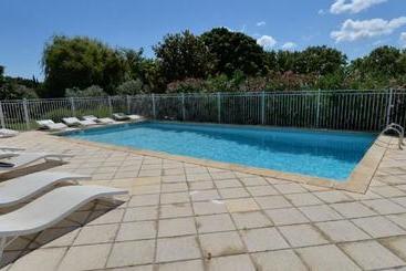 فندق Hostellerie Du Luberon