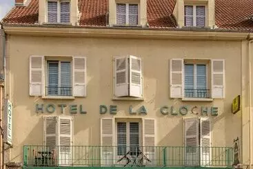 בית מלון כפרי Hôtel De La Cloche