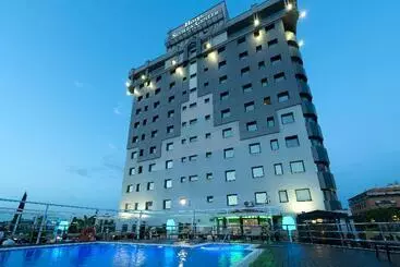 هتل Sevilla Center
