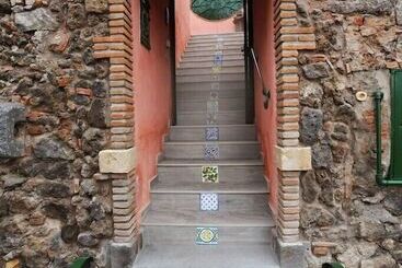 تختخواب و صبحانه Le Giare