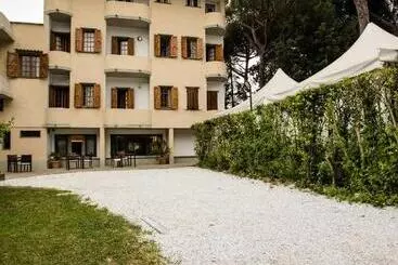 Hotelli La Tavernetta Dei Ronchi