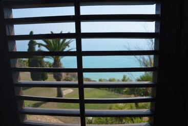 ベッドアンドブレックファースト Casarealia