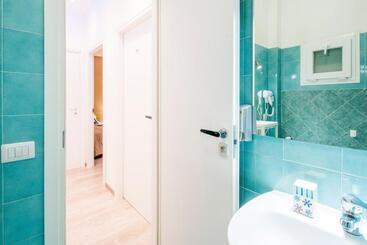 تختخواب و صبحانه Guest House Mr. Brown