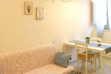 Aparthotel B&b Midiè