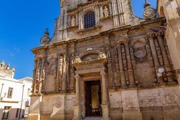 تختخواب و صبحانه Palazzo Cariddi