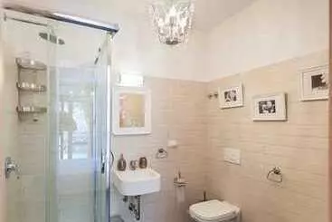 Il Gufo E La Luna B&b