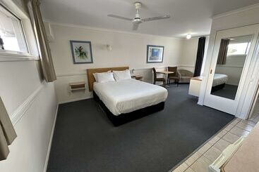 فندق Best Western Ambassador Motor Lodge