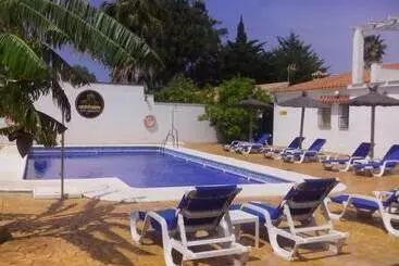 هتل Cortijo Los Gallos