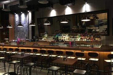 هتل Napoleon Beirut