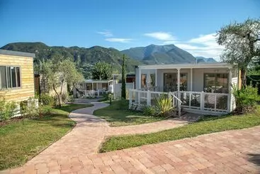 Hotelli Weekend Glamping Resort