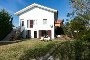 Pensió Guest House Le Acacie