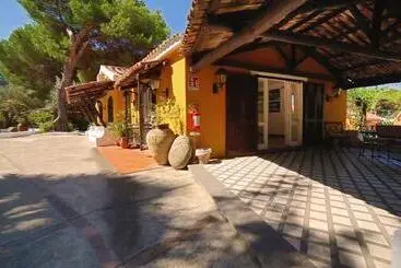 هتل Baia Paraelios Resort