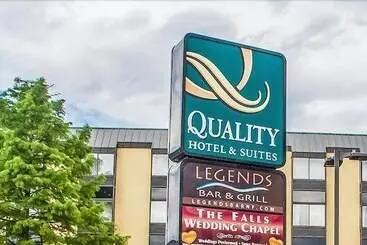 Quality Hotel & Suites At The Falls