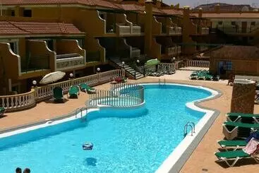 아파트호텔 Caleta Garden