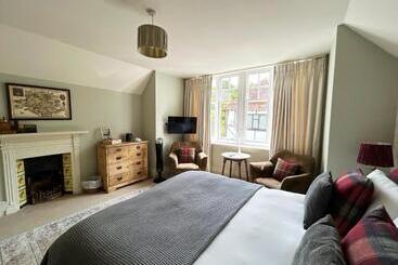 فندق صغير The Bear Inn