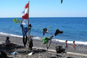 ペンション La Bila Dive Resort Amed