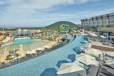 Shinhwa Jeju Shinhwa World Hotel & Resorts