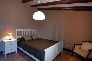 Cozy Cottage In Subirats With Swimming Pool