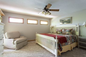 Сельский дом Mountain Lake Retreat