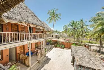 Pensió Shanuo Beach Bungalows