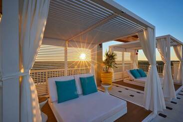 Отель Effie Sandestin Resort, Autograph Collection