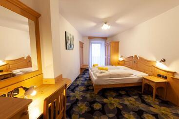 فندق Tirol Natural Idyll