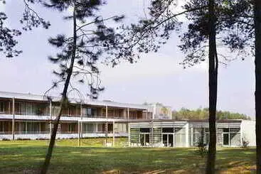 Hotelli Logis Des Sittelles
