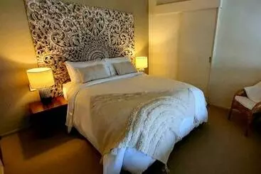Bed & Breakfast Taman Sari Luxury Private Pavilions   Pet Friendly Accomodation