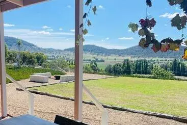 Hotel Stay In Mudgee The Grove