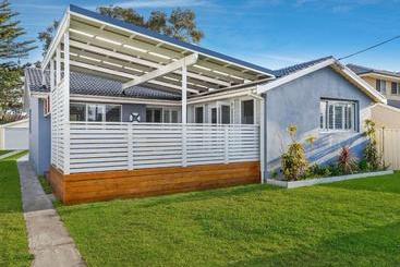 פנסיון Blue Summer House