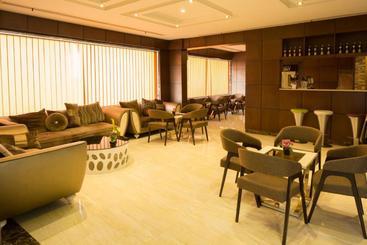 מלון דירות Golden Park