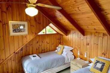 אתר נופש Ti Tree Village