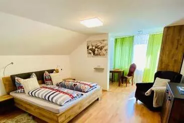 Albergue Steinbock Bed & Breakfast